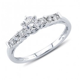Enchanting Diamond Promise Ring in 14k White Gold